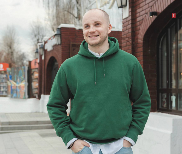«Театрал»: Даниил Толстых: «Хочется, чтобы люди оставались людьми»